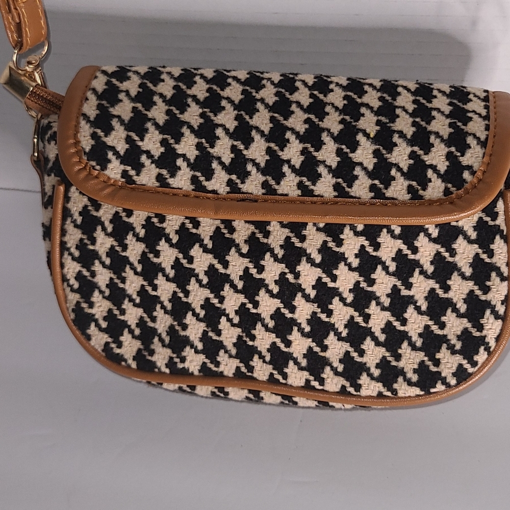 Bag - Picture 2 of 7